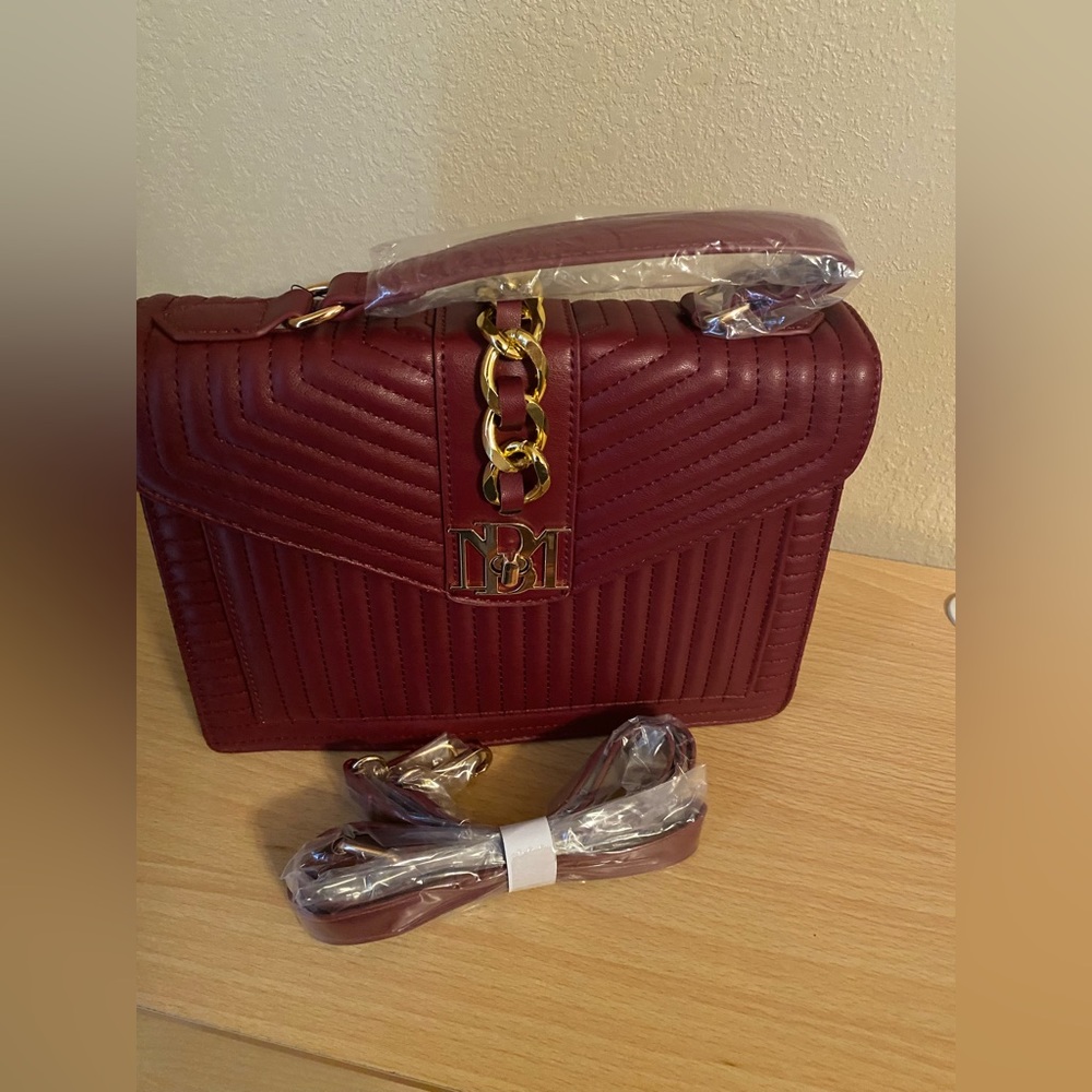 NWT Badgley Mischka crossbody